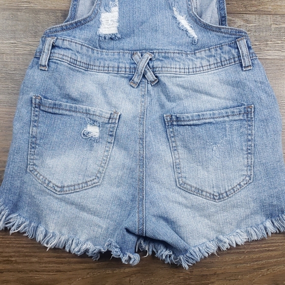 Rue 21 distressed Jean short overalls size 0 - Picture 5 of 7